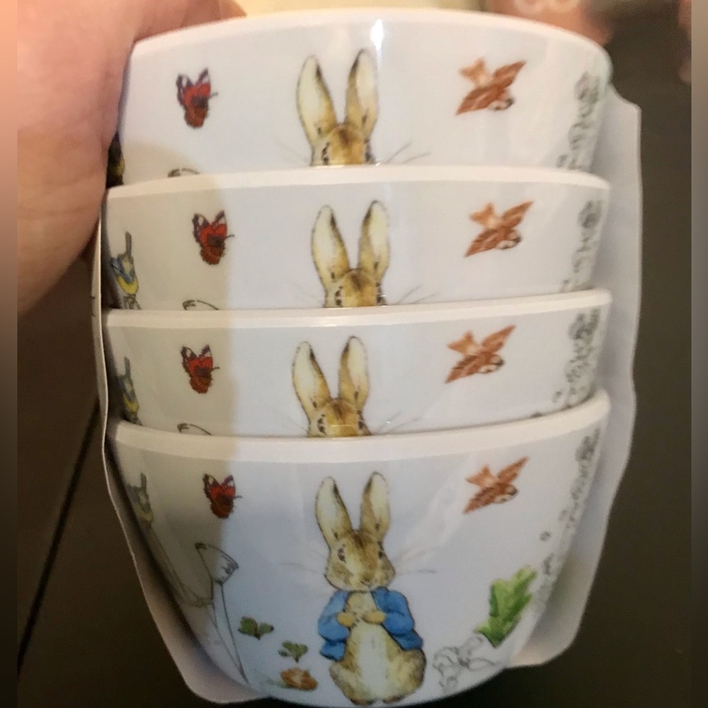 Peter Rabbit Ramekins. Total of 4.  NWT